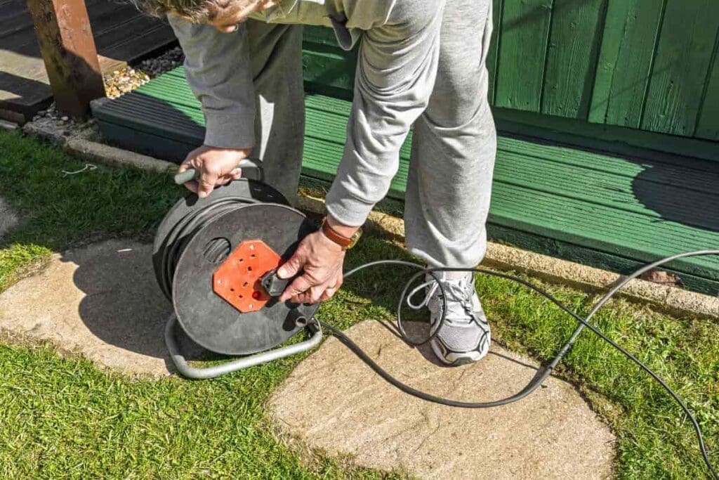 instalacja elektryczna w ogrodzie